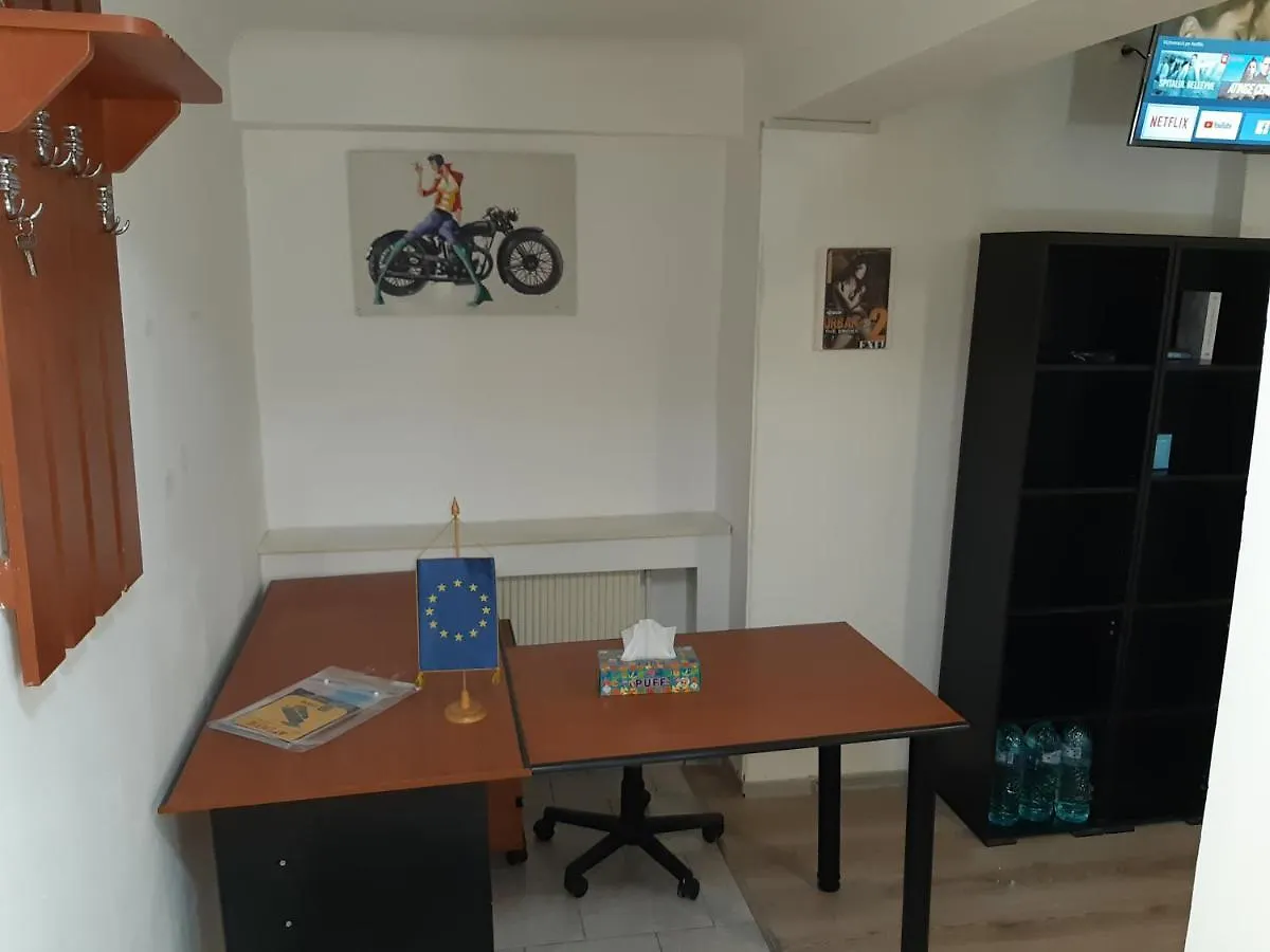 Carol 51 Hostel Bucharest 0*,  Romania