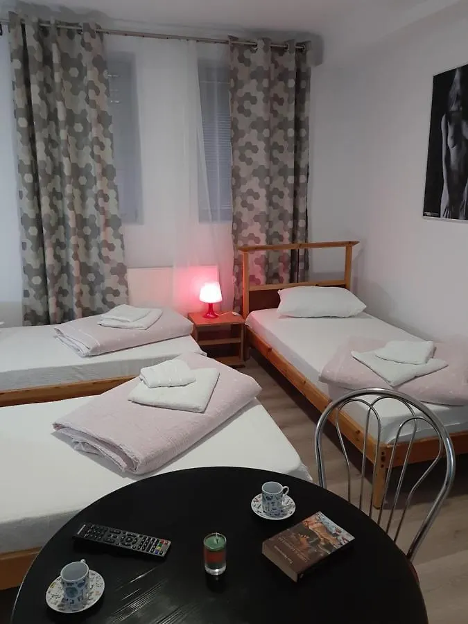 Carol 51 Hostel بوخارست رومانيا