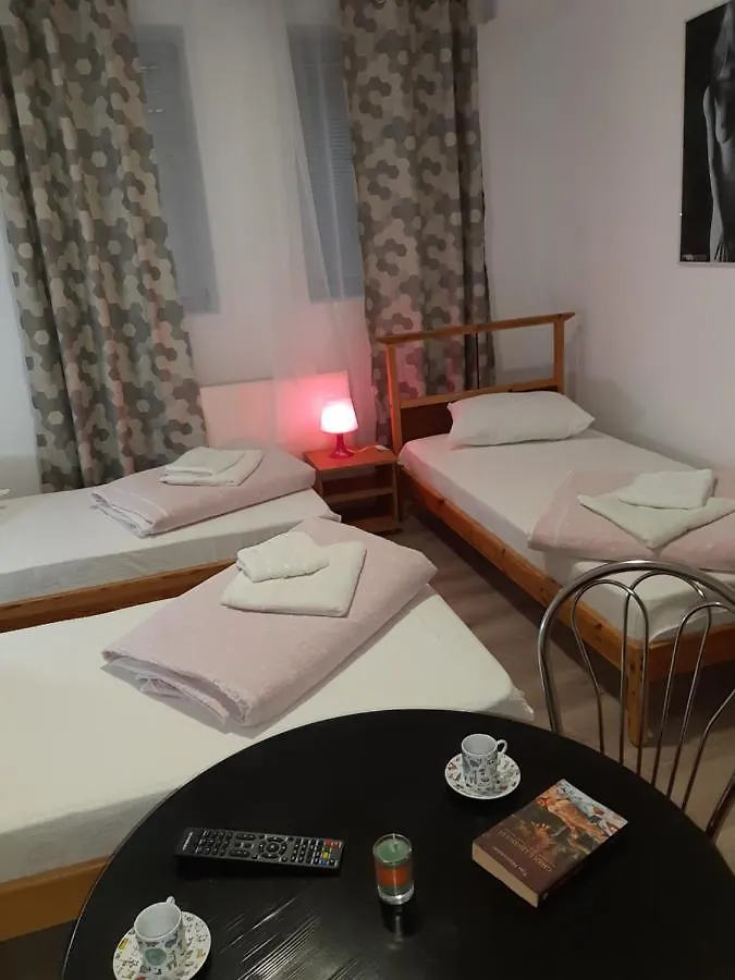 Carol 51 Hostel بوخارست