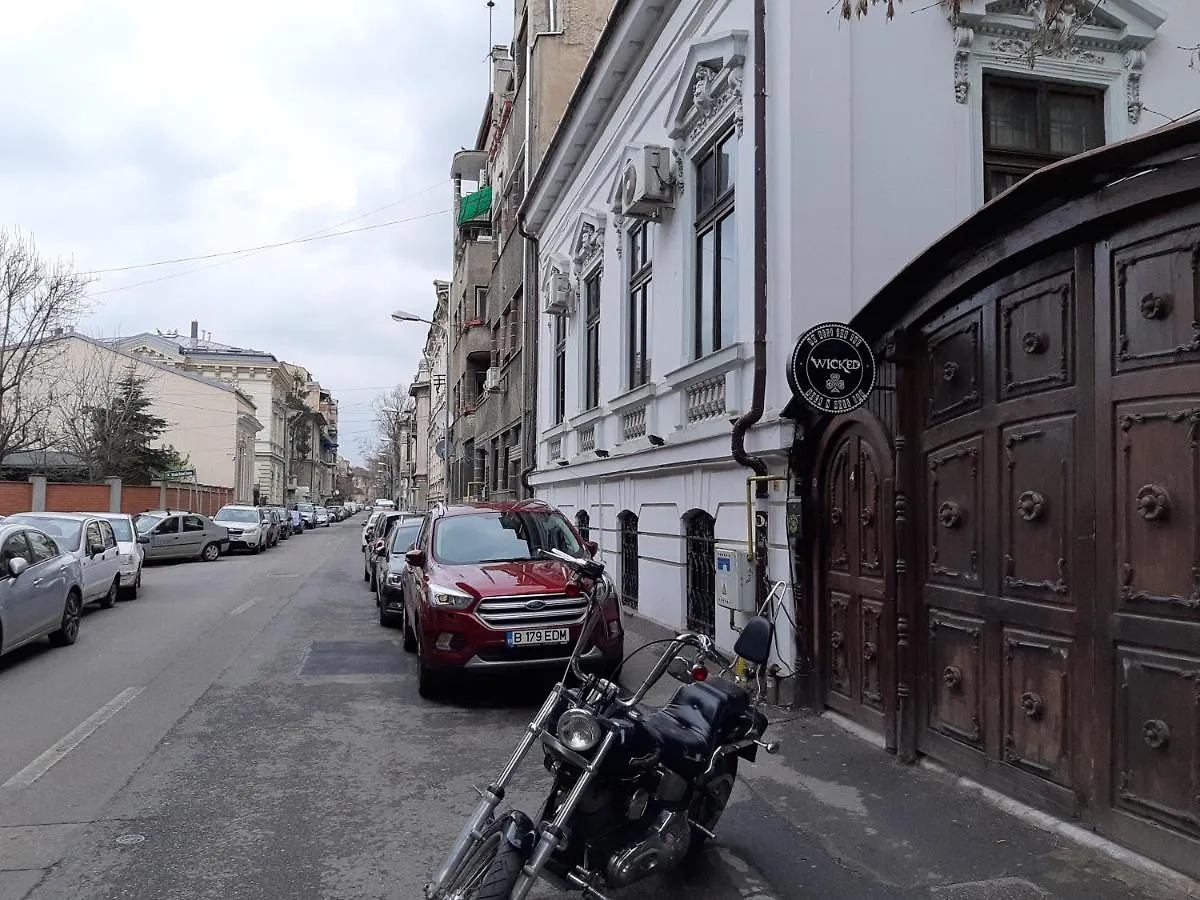 Carol 51 Hostel Bucharest 0*,  Romania