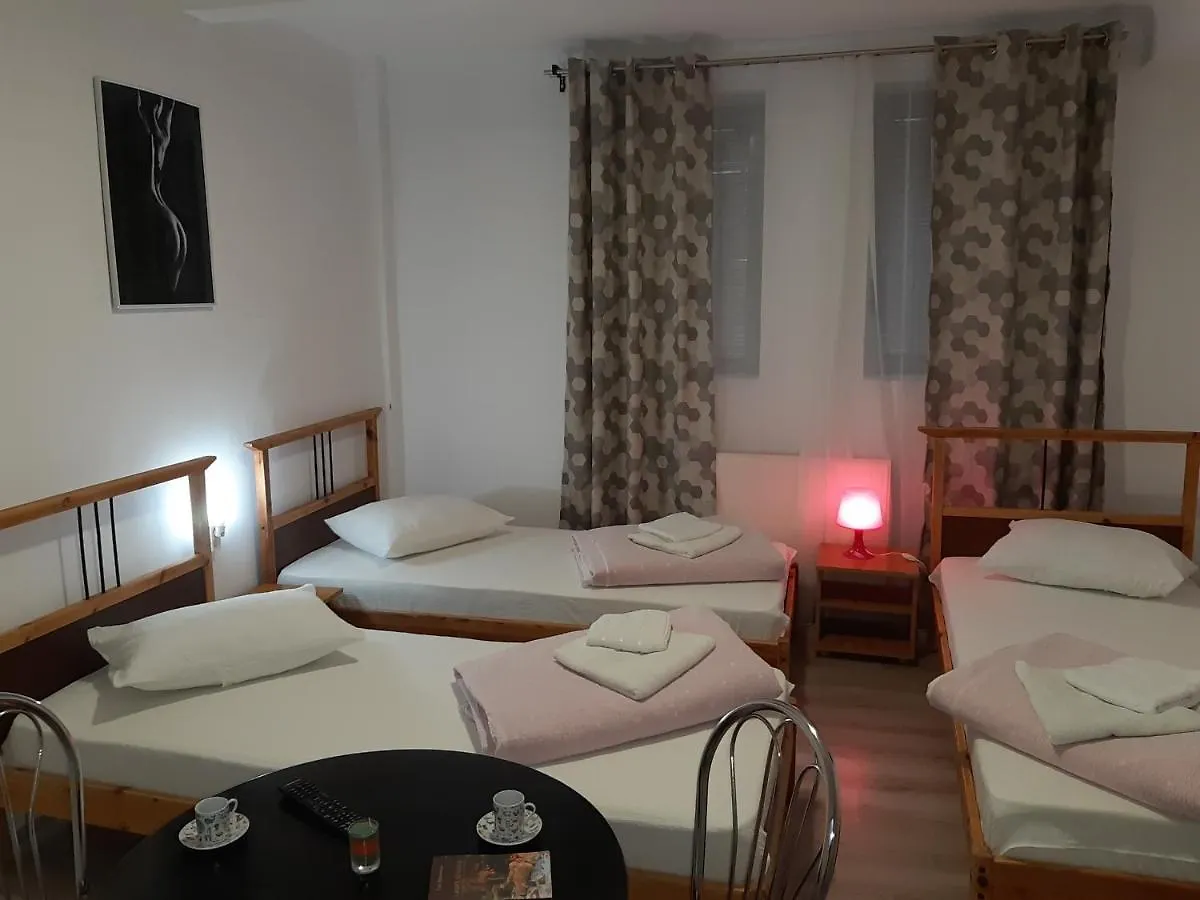 Carol 51 Hostel location